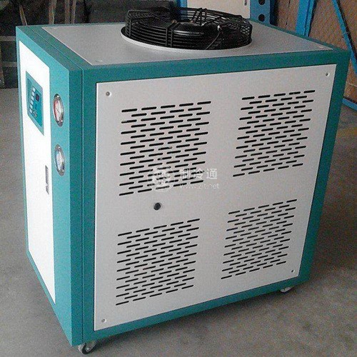 小型冷水機(jī) 小型冷水機(jī)